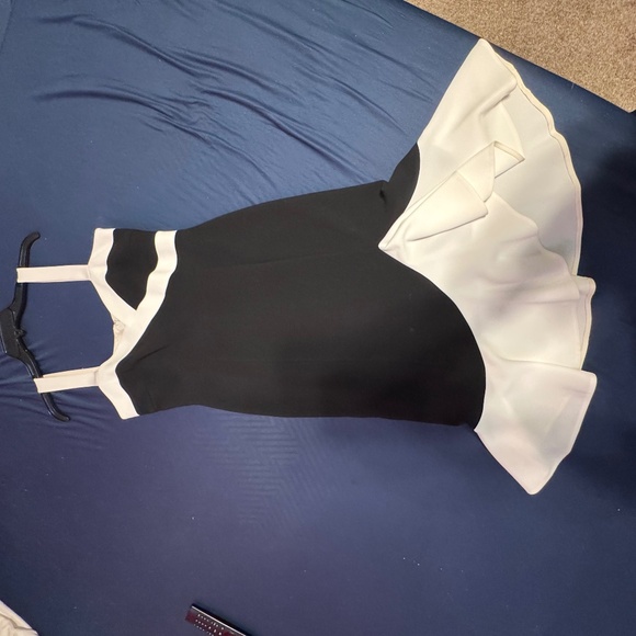 Size 6 Kimora Lee Simmons - Picture 1 of 4